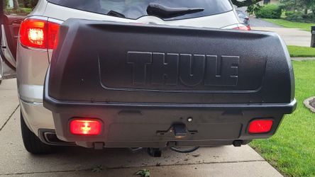 Thule Transporter Hitch Mount Cargo Box