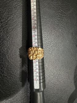 Anillo de oro de 10k