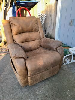 Auto lift  recliner
