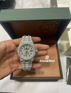 Iced Watch 🧊💎
