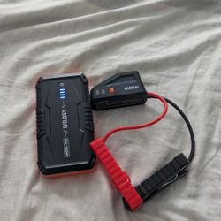 Car Jump Starter 