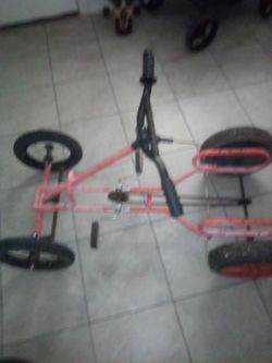 Kids pedal go kart
