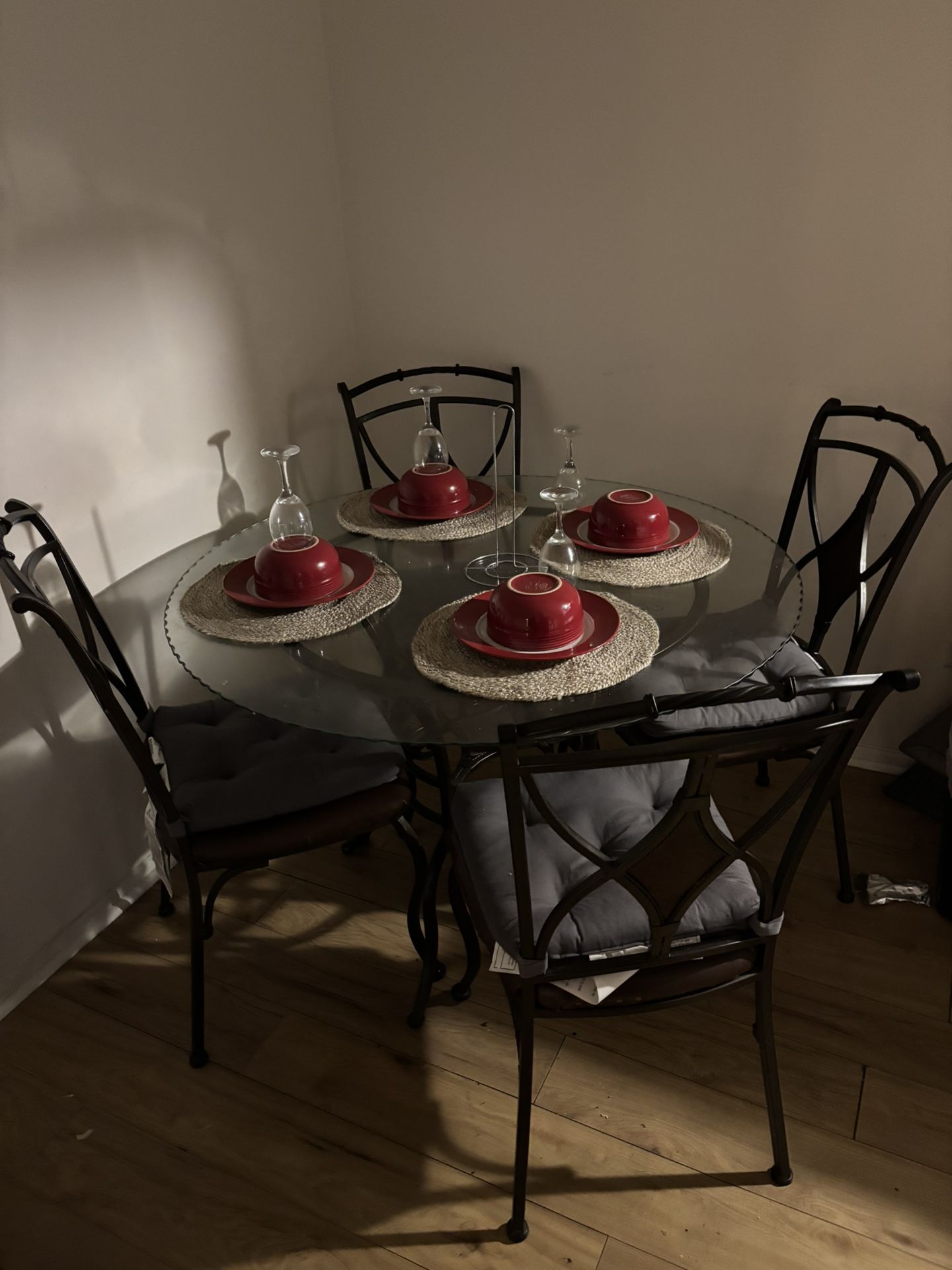 Dining/Kitchen Table