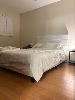 Queen Bed