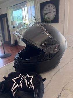 BILT motorcycle helmet and gloves
