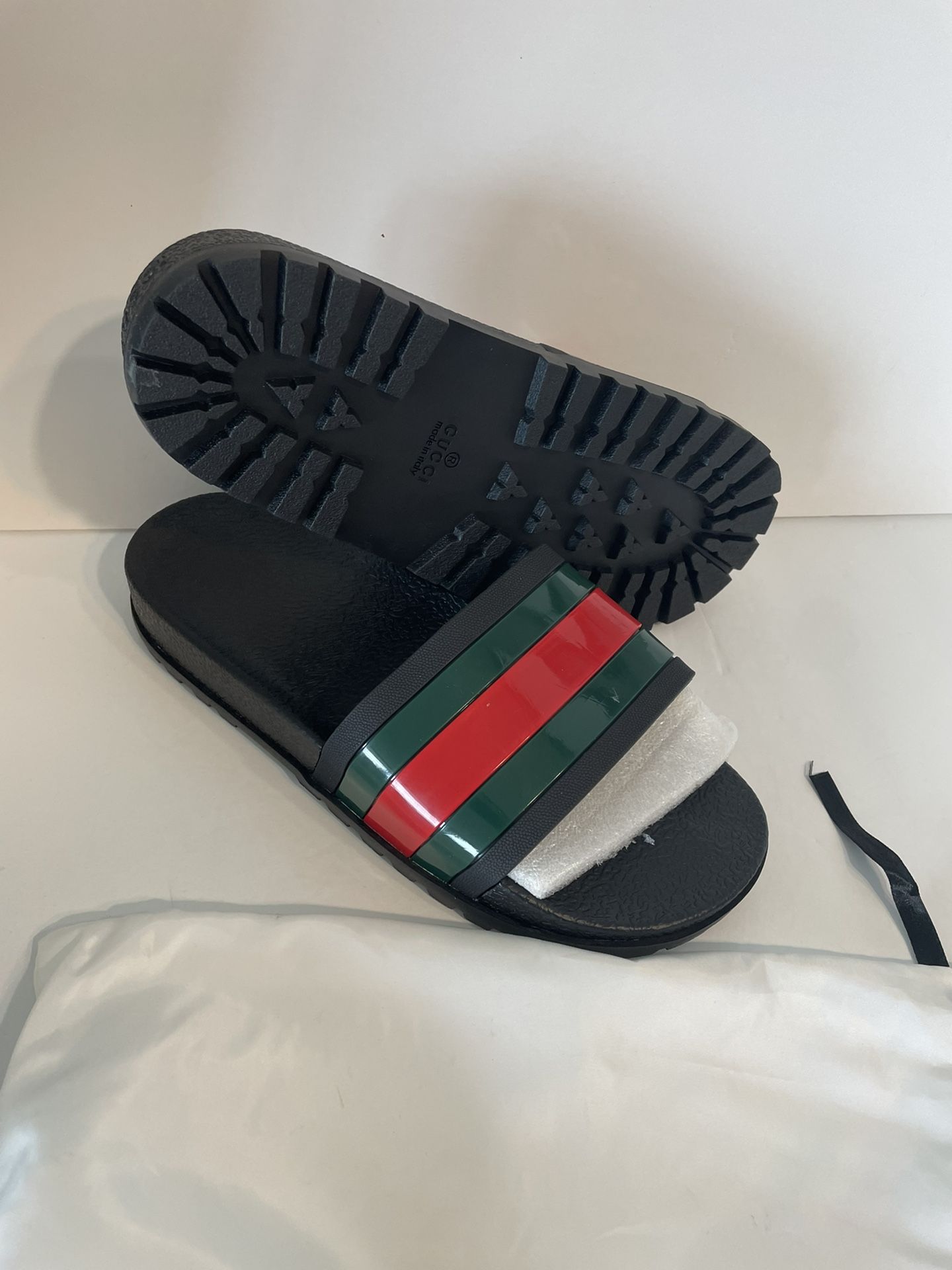 Gucci Men Slider 