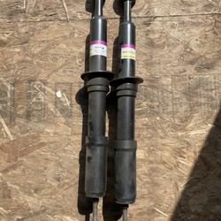 Toyota Tundra Struts