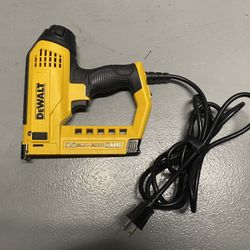 Dewalt DWHT75021 Multi-tacker