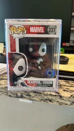Funko Pop Deadpool / Venom Metallic
