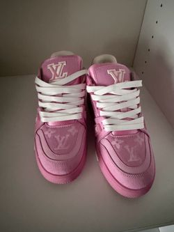 LV sneaker