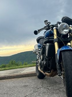06 triumph speed triple 1050