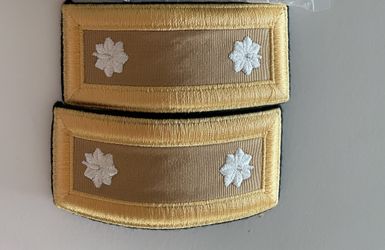 United States Army Lieutenant Colonel (O-5) shoulder boards for the dress uniform