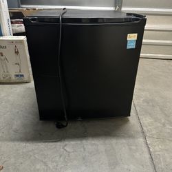 Mini Fridge For Sale 