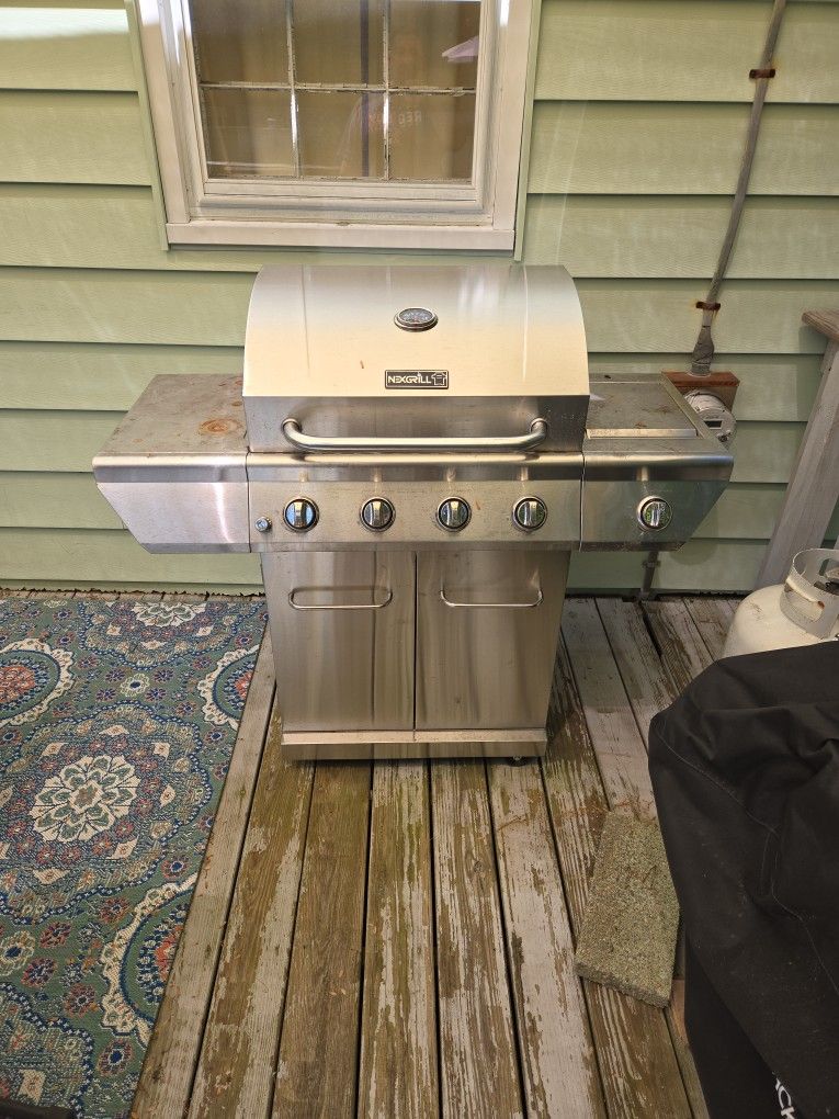 Gas Grill