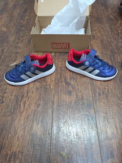 BRAND NEW Marvel Avengers Kids Sneakers