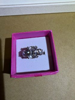 Elegant 925 Silver Band CZ stone ring