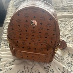 mcm back pack 