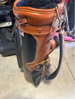 Beautiful leather golf bag