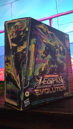 Transformers Legacy Evolution Leader Class Prime Universe Skyquake