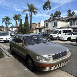 1994 Lexus LS400
