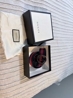 Red, royal blue Gucci belt