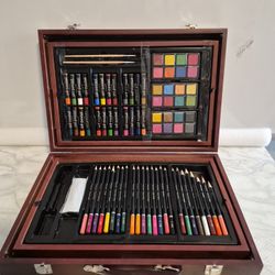SET DE ARTE DIBUJO Y PINTURA en Estuche De Madera