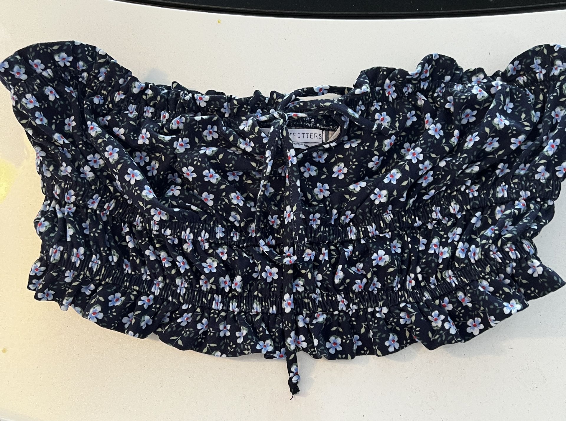 Strapless top