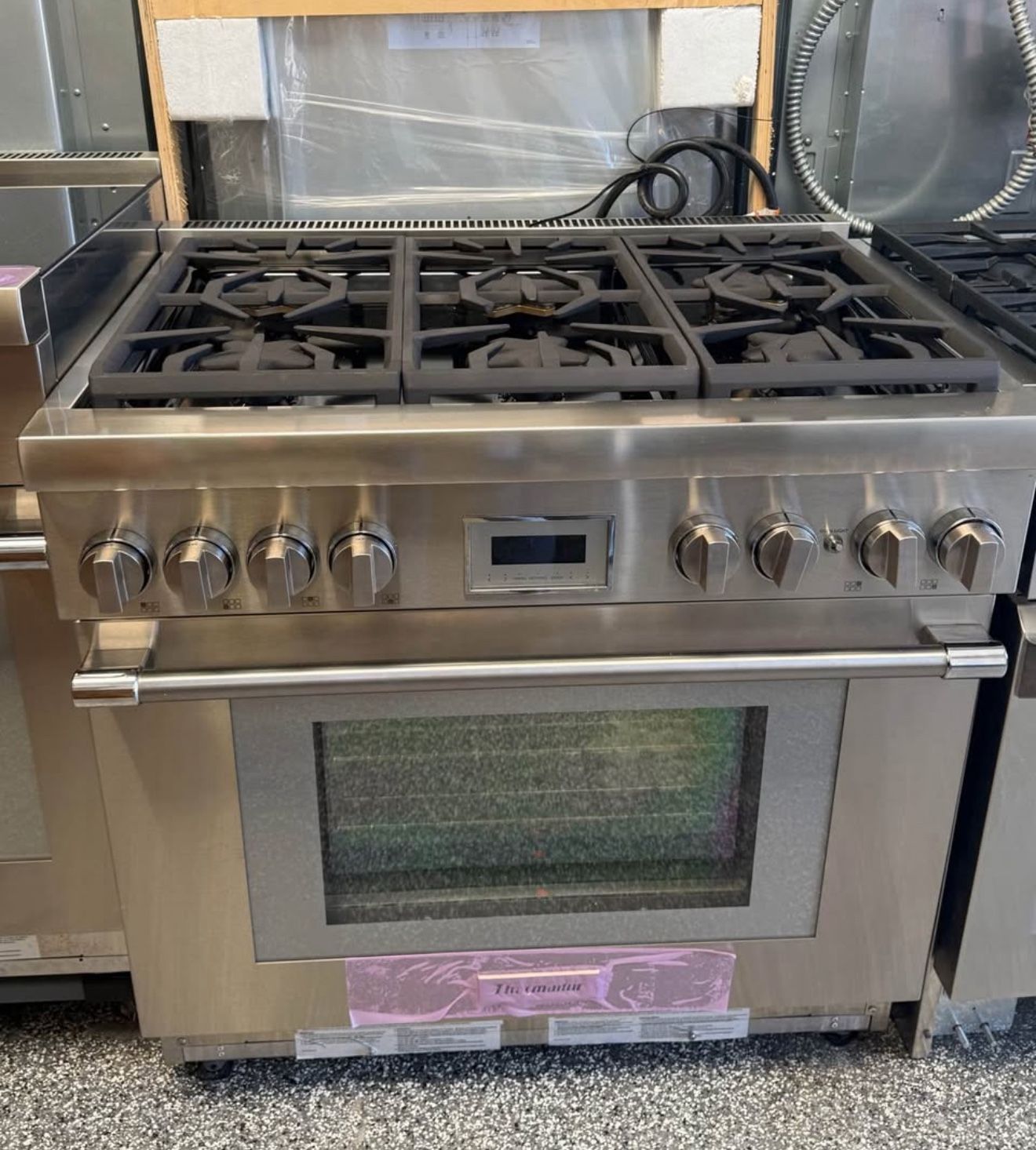 Thermador 36β Gas Range