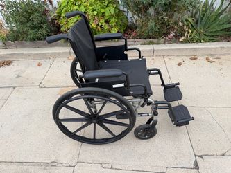Invacare 9000SL Manual Wheelchair  18 inches wide