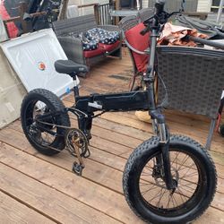 Rattan Folding E-bike $400