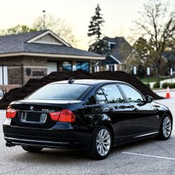 2011 BMW 3 Series · 328i xDrive Sedan 4D