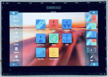 SIMRAD GO12 XSE CHARTPLOTTER MULTIFUNCTION DISPLAY MFD