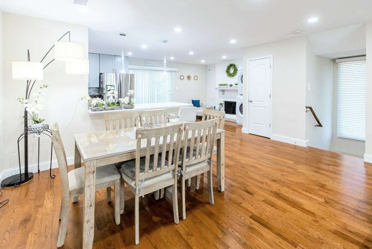 Ashley Dining Table W/6 Chairs