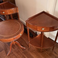 Tradicional wooden accent furniture