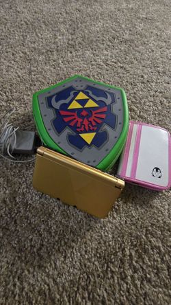 Nintendo 3DS XL Zelda Edition with Accessories