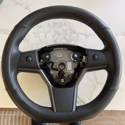 Tesla Steering Wheel (2020 Model 3): Free