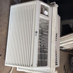 LG Ac 