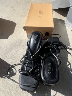 Women’s shoes