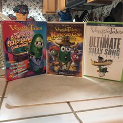 Veggies Tales DVDS 