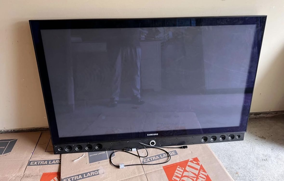 62 Inch Samsung Flatscreen TV