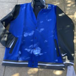 NIKE BOMBER JACKET SIZE XL NEW 