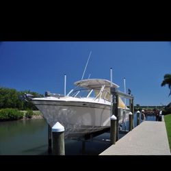 Dual Console Grady White Freedom 275