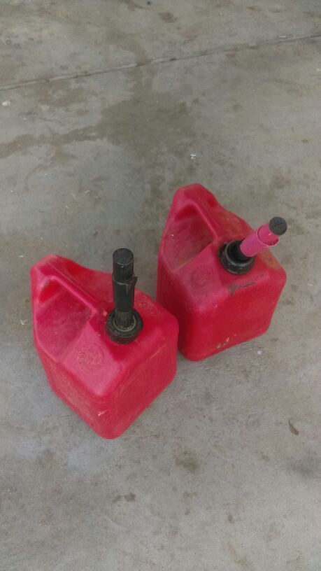 2 Gas Cans
