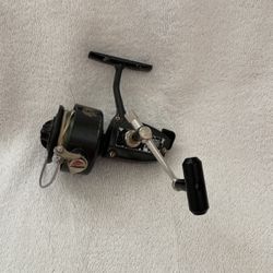 Zebco XBL39 Fishing Reel Made In Japan for Sale in San Ramon, CA - OfferUp