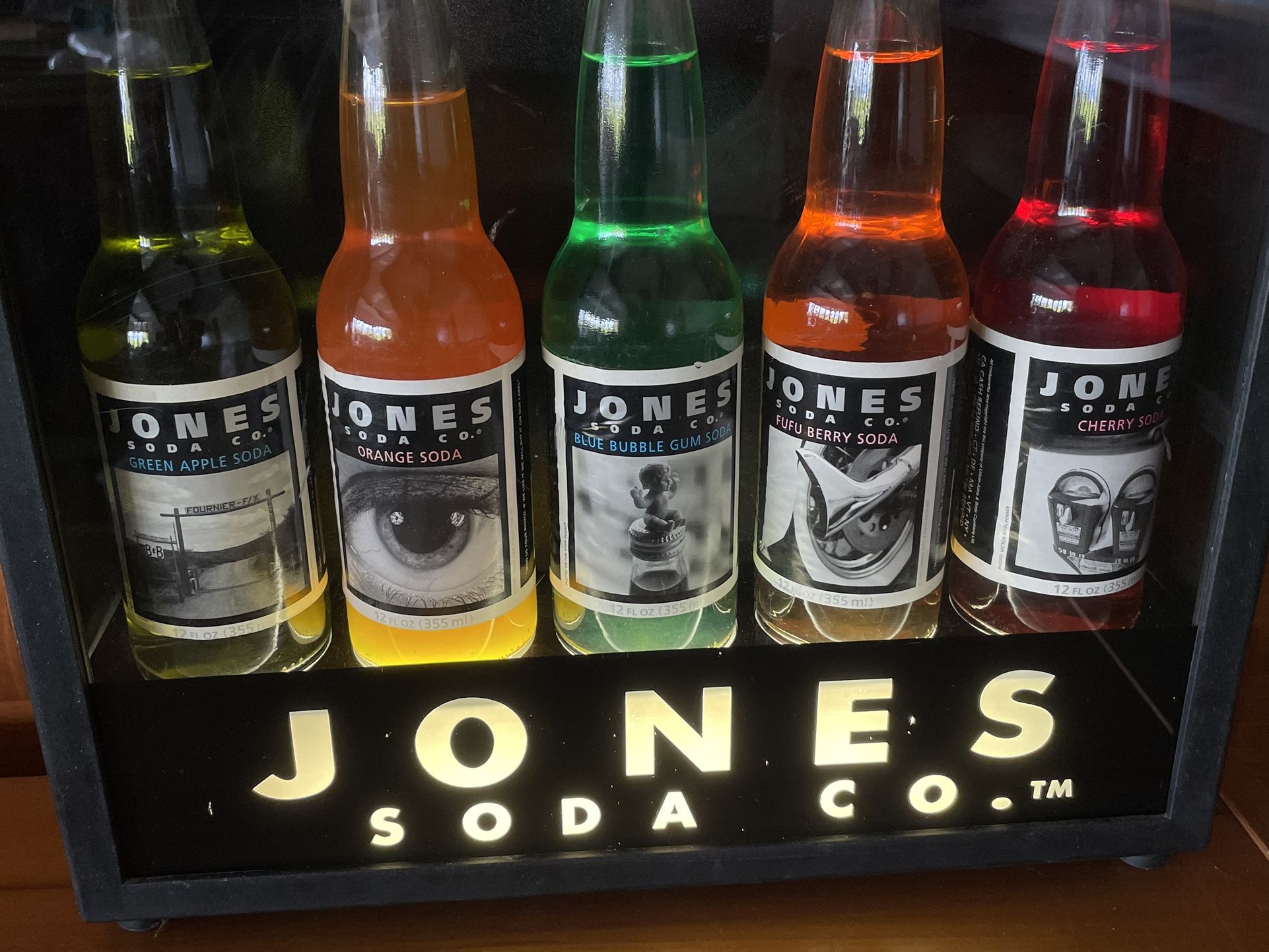 Jones Soda Co. RARE VTG Lighted Store POS Display with Bottles Collectible 90’s