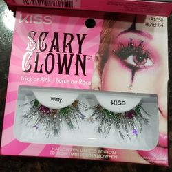 Eyelashes Scary Clown 