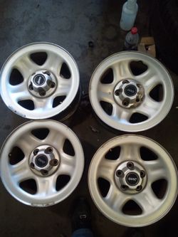 Jeep rims 4.5-5 lug pattern