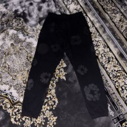 Black On Black Denim Tears Size Medium Buy It Before It’s Gone‼️‼️‼️📲