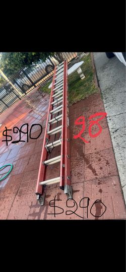 Excellent condition, 28 feet and more sizes available fiberglass extension letters