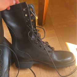 9 Hole Black leather Boots 4 Womens Horse Ready